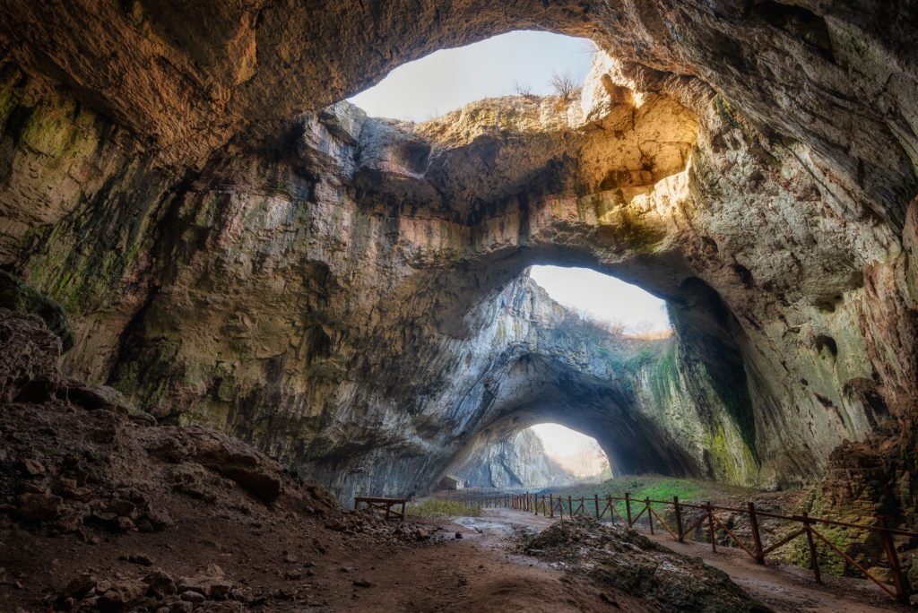 Die magische Höhle