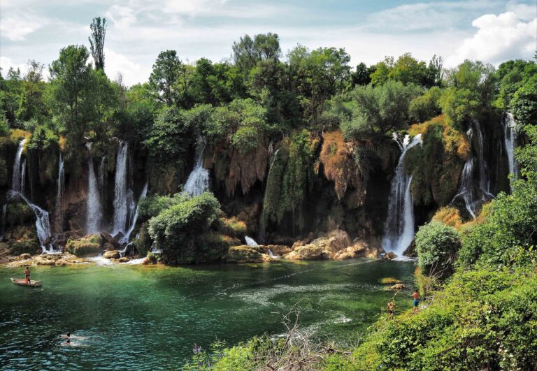 Die Naturschönheit der Krka-Wasserfälle, Kroatien.